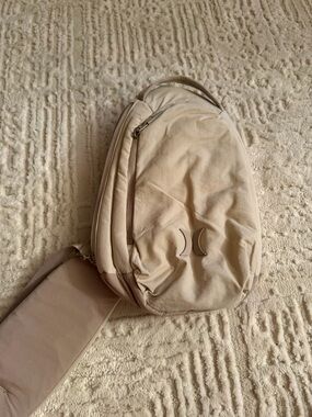 Hurley Beige Sling Backpack Lightweight Nylon Crossbody Mini Backpack Travel Bag